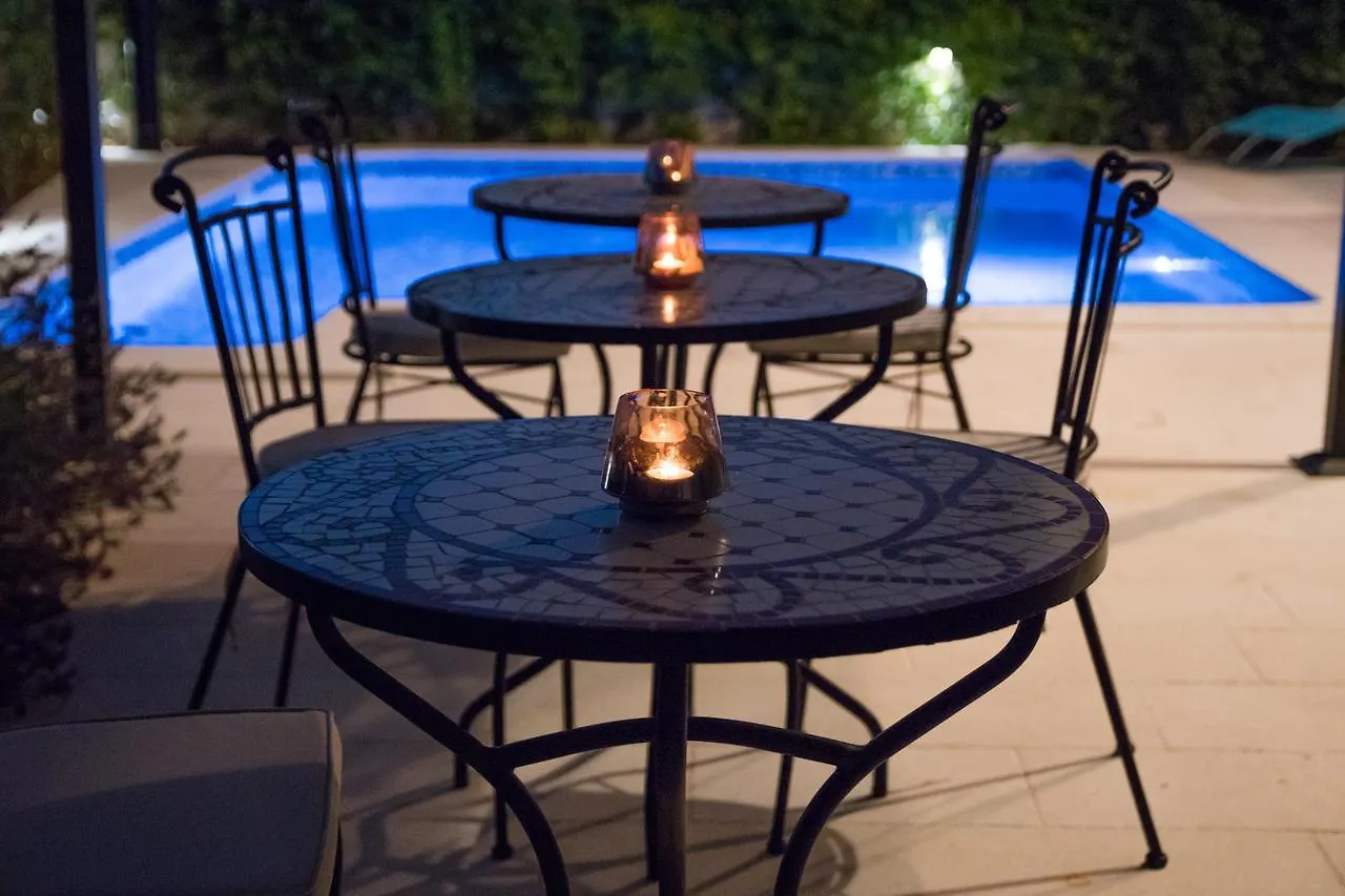 Villa Apartments Katja Trogir 0*,  Kroatien